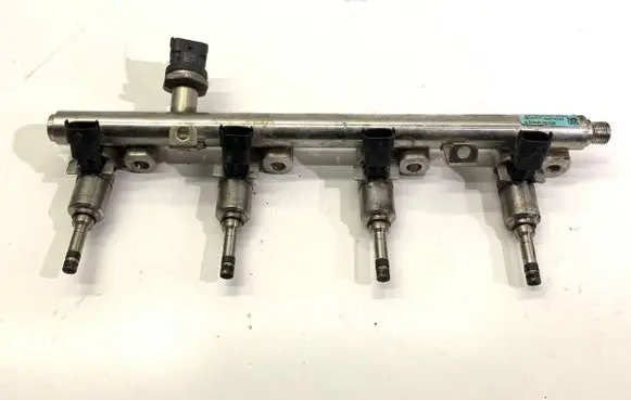 KIA Sportage Fuel main line pipe 353502B260