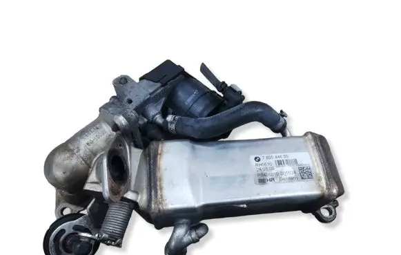 BMW 5 GT F07 EGR valve cooler 7805446 7805447