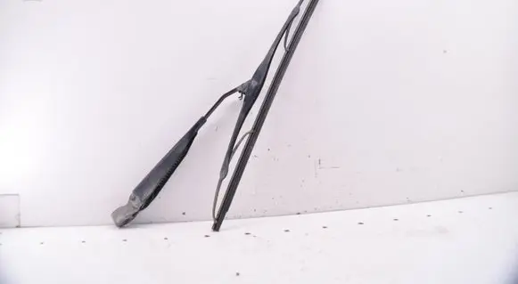 Chrysler Town u0026 Country V Rear wiper blade arm 05182380AB