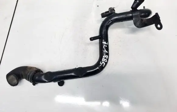 Volkswagen Golf IV Engine coolant pipe/hose 038121071F