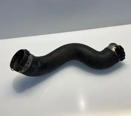 Mercedes-Benz E W212 Intercooler hose/pipe A2045282982 2045282982