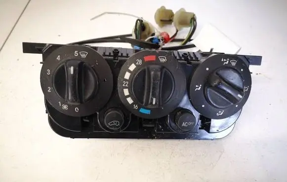 Mercedes-Benz A W168 Climate control unit 1688302185
