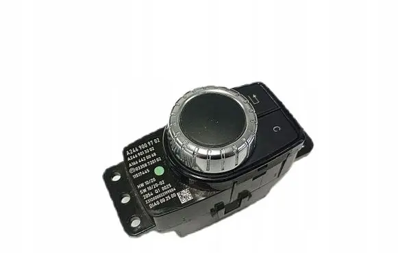 Multifunctional control switch/knob