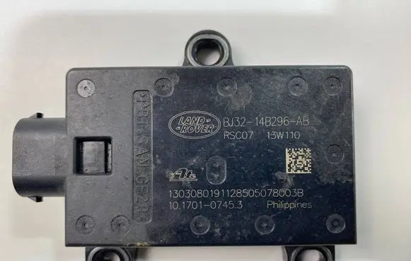 Land Rover Range Rover Evoque L538 ESP acceleration yaw rate sensor BJ3214B296AB 10170107453