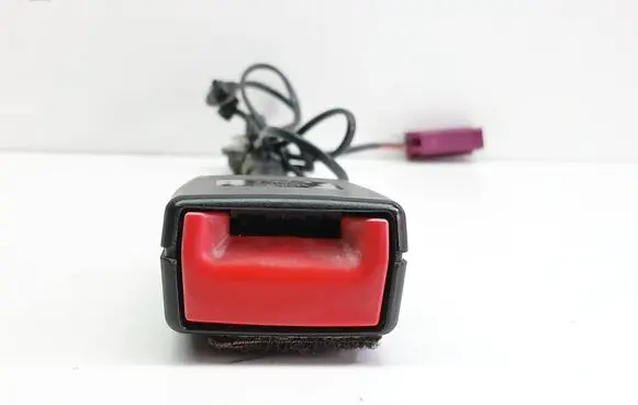 Ford Fiesta Front seatbelt buckle C1BBB61208BB 34141877 C260314