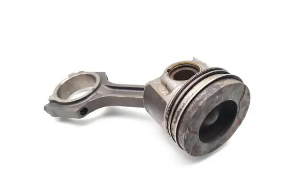 Ford Transit Courier Piston with connecting rod YMR6