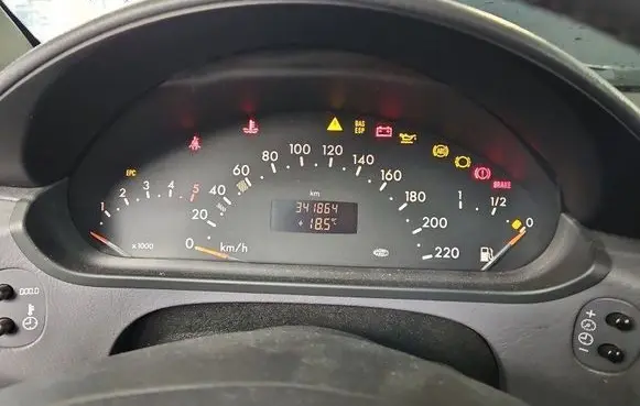 Mercedes-Benz A W168 Speedometer (instrument cluster) A1685401247 IMPRK1470790
