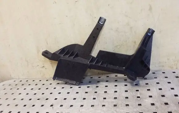 BMW X3 E83 Headlight/headlamp mounting bracket 1301073025