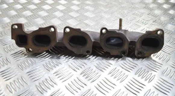 Opel Astra J Exhaust manifold 55565985 17183390