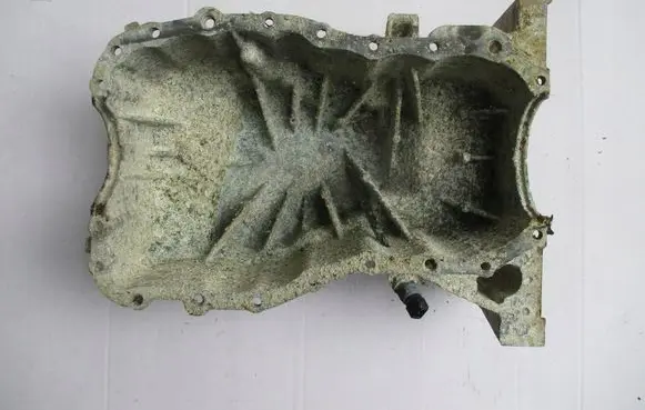 Nissan Z S30 240Z 260Z 280Z Oil sump 111105878R