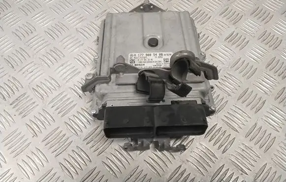 Mercedes-Benz C W205 Engine control unit/module A1779005408