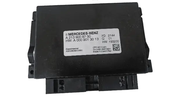 Mercedes-Benz C W204 Gearbox control unit/module A2139008730