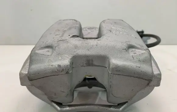 BMW X3 G01 Front brake caliper 6882254
