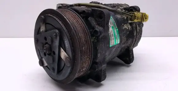 Peugeot 607 Air conditioning (A/C) compressor (pump) 9646416780