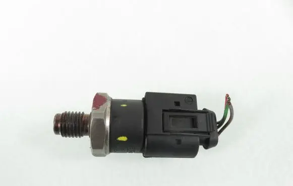 Mercedes-Benz A W168 Fuel pressure sensor 0281002498 0041537528