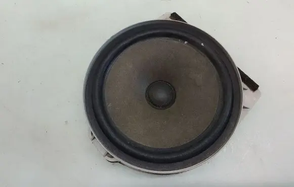 Honda CR-V Front door speaker