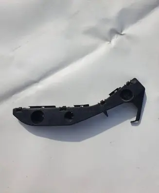 Toyota Prius (XW20) Front bumper mounting bracket 5211547010