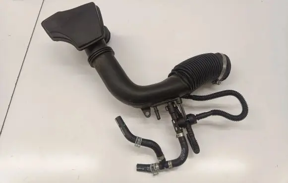 Mercedes-Benz CLA C118 X118 Intercooler hose/pipe A2820904100
