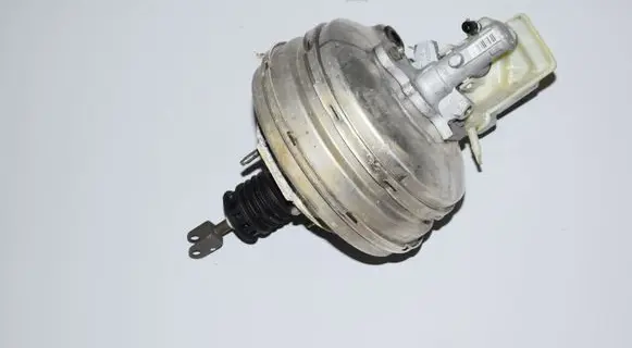 BMW 7 E65 E66 Brake booster 6769213
