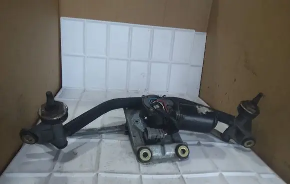 Renault Espace III Front wiper linkage and motor