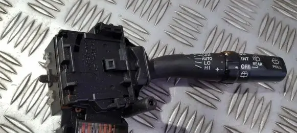 Toyota Avensis T250 Wiper control stalk 8465205170