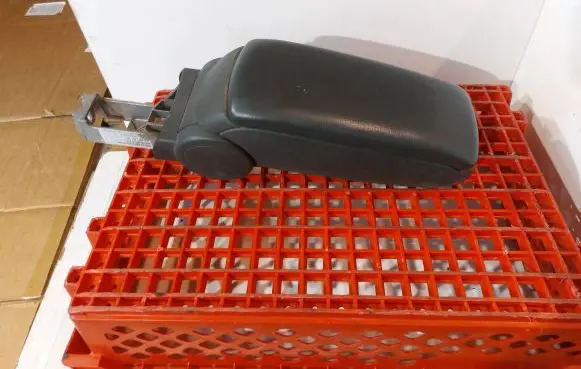 Audi A6 S6 C5 4B Armrest 4B0864245M 02022001 8101005WE
