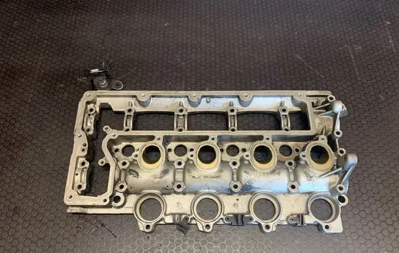 Peugeot 407 Rocker cam cover 9642645380