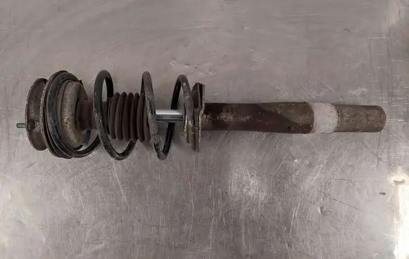 BMW 5 E60 E61 Front shock absorber with coil spring 6764457 V5579WD 105413