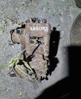 Renault Laguna I Rear brake caliper HH03A
