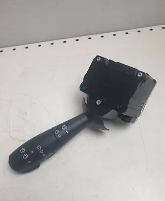 Renault Captur Indicator stalk 255674581R E107455631