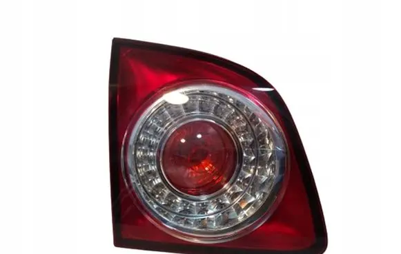 Volkswagen Golf Plus Tailgate rear/tail lights 5M0945093D