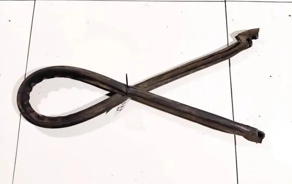 Mercedes-Benz ML W163 Rubber seal front coupe door 