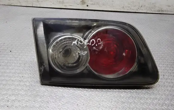 Tailgate rear/tail lights