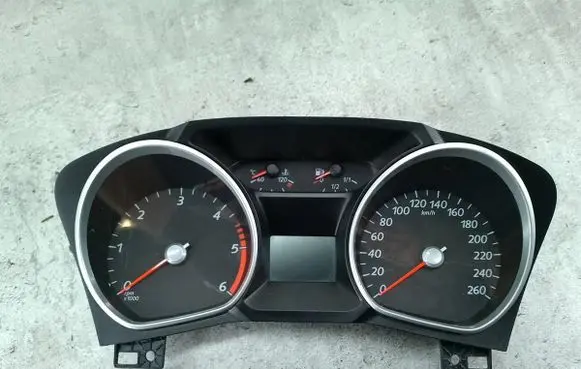 Speedometer (instrument cluster)