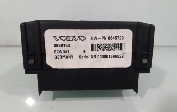 Volvo V70 Relay mounting block 8688153