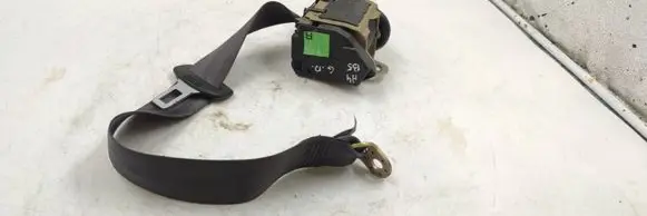 Audi A4 S4 B5 8D Rear seatbelt 8d9857806d