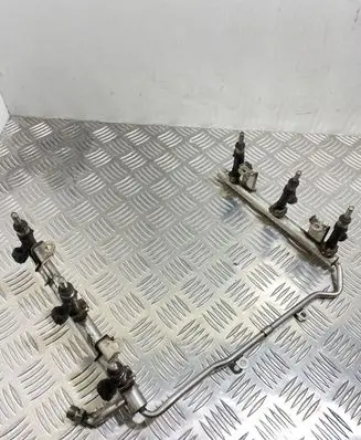 Fuel injectors set