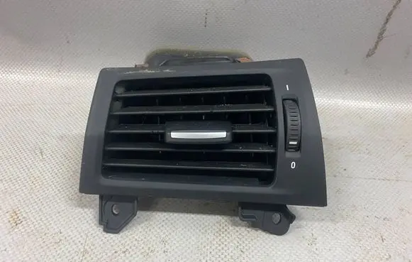 BMW X3 F25 Dashboard side air vent grill/cover trim 9217441