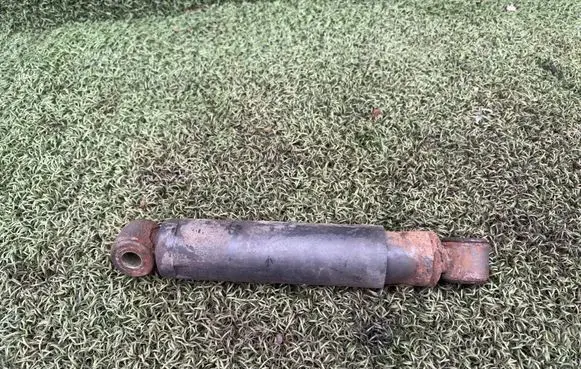 Iveco Daily 4th gen Front shock absorber/damper 504014868 141700131272