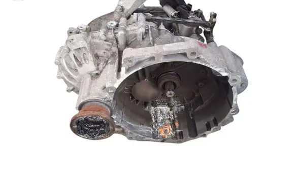 Volkswagen Golf VII Manual 6 speed gearbox VCS VCS04072248 FM6C90131044