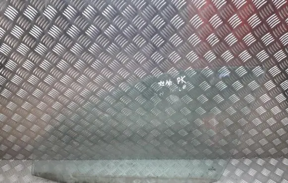 Volkswagen Bora Front door window glass four-door 