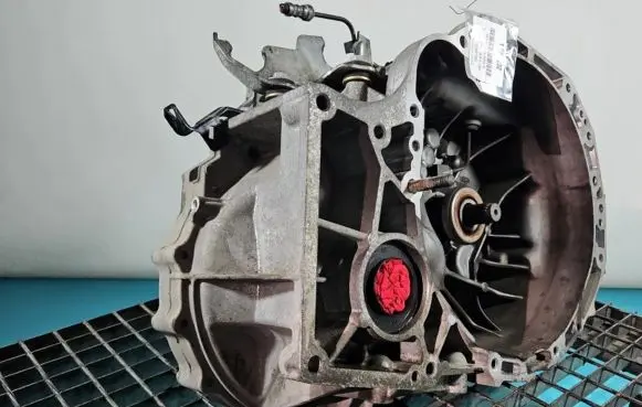 Suzuki SX4 S-Cross Manual 5 speed gearbox ZE8 IMPRK1387232