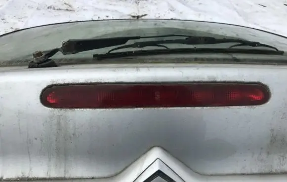 Citroen Xsara Third/center stoplight