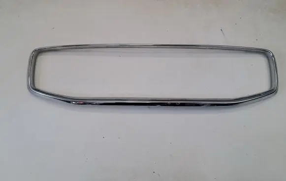 Volvo V60 Front bumper upper radiator grill 31479299 CH183