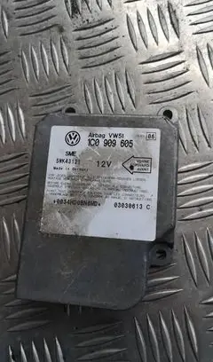 Skoda Octavia Mk1 (1U) Airbag control unit/module 1c0909605