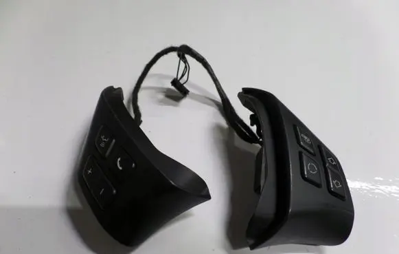 BMW 3 E90 E91 Steering wheel buttons/switches 6764547