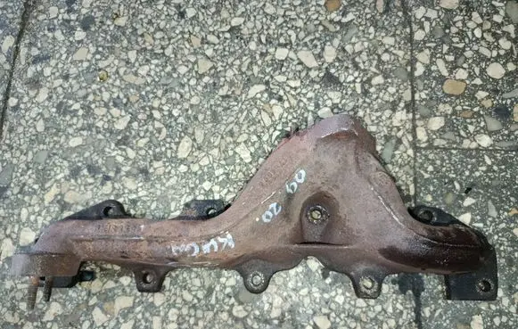Ford Kuga I Exhaust manifold
