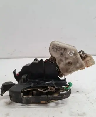 Subaru Impreza II Front door lock 0892046A