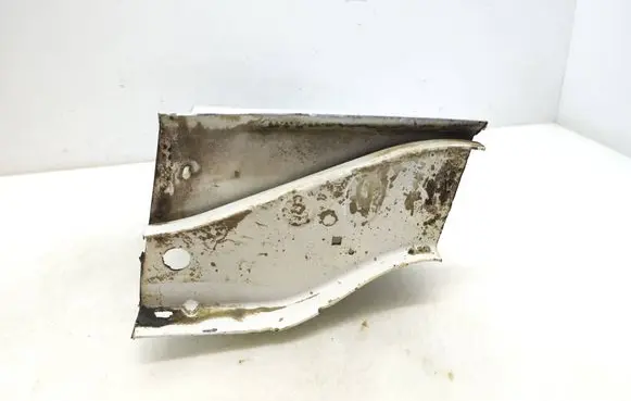 Volkswagen Transporter - Caravelle T5 Front shock absorber mounting bracket 