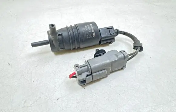 Honda Civic Windscreen/windshield washer pump 3043126